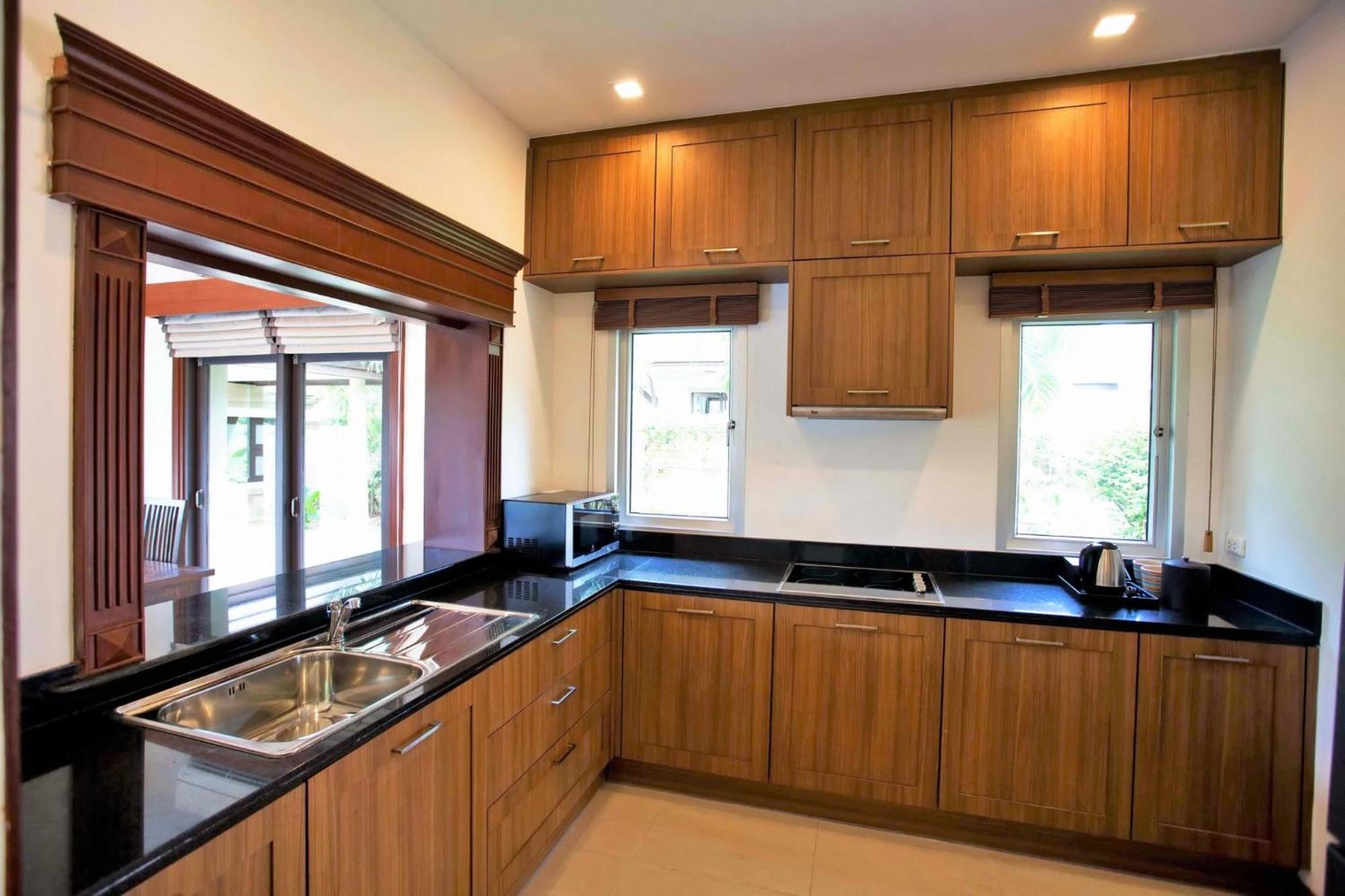 Ozone Villa Phuket Pa Khlok Exterior foto